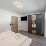 Apartament Bps Apartment#8 Homebase - Modernes Erdgeschoss-apartment Mit Smart-tv & Kueche