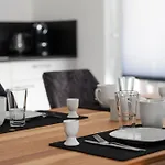 Bps Apartment#8 Homebase - Modernes Erdgeschoss-apartment Mit Smart-tv & Kueche * Horb am Neckar