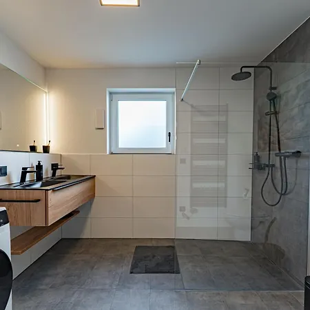 #8 Jsliving Business Work&Stay - Barrierefrei Private Terrasse Arbeitsplatz Mit Highspeedwlan