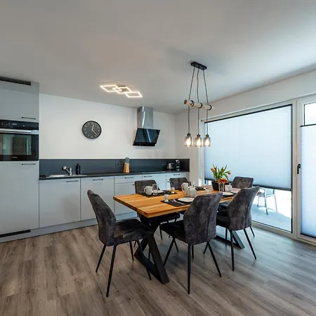 #8 Jsliving Business Work&Stay - Barrierefrei Private Terrasse Arbeitsplatz Mit Highspeedwlan