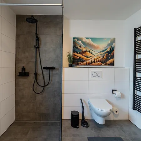 #8 Jsliving Business Work&Stay - Barrierefrei Private Terrasse Arbeitsplatz Mit Highspeedwlan *